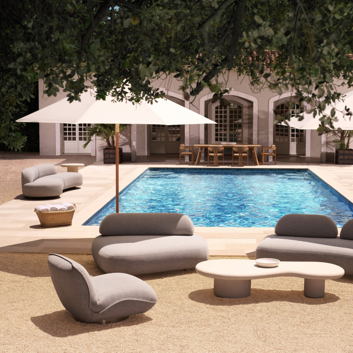 Eichholtz Relax Outdoor Chair, Mauritius Light Grey, Black Base (116536)