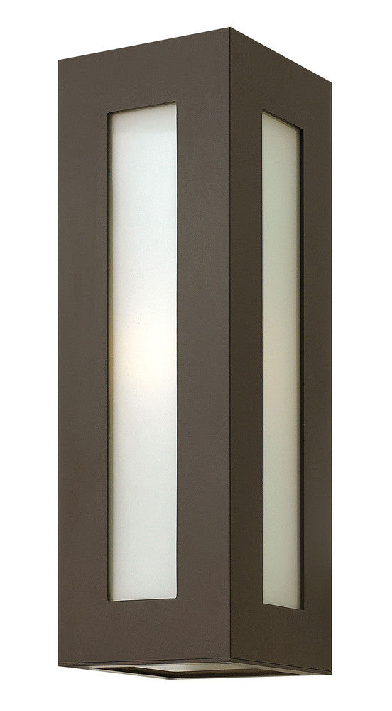 Hinkley Dorian Outdoor Wall Mount Lantern Bronze