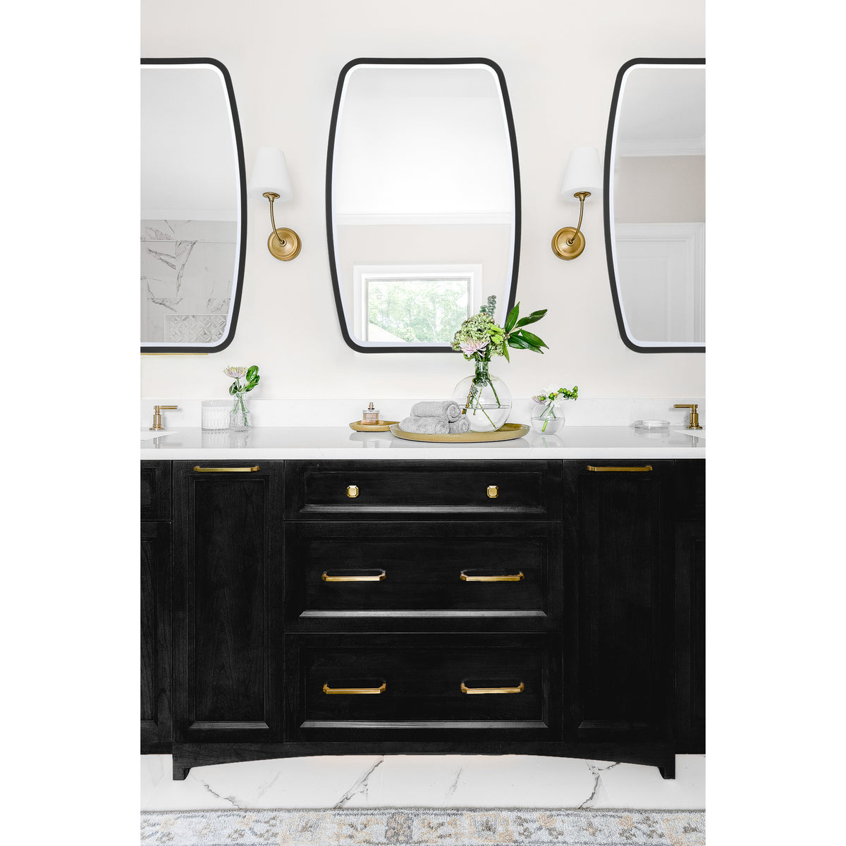 Lindee Mirror