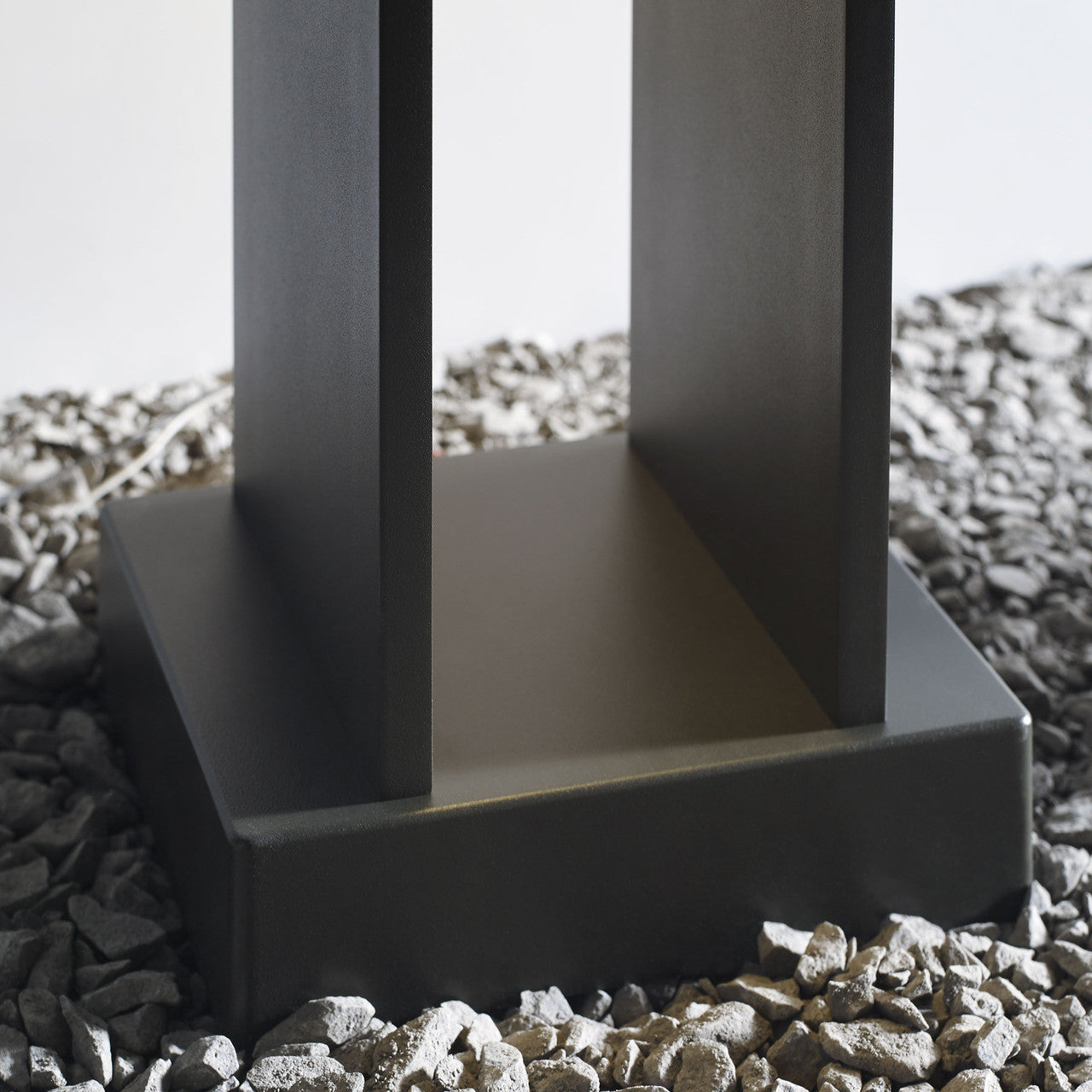 Visual Comfort Modern Syntra Outdoor Path Bronze