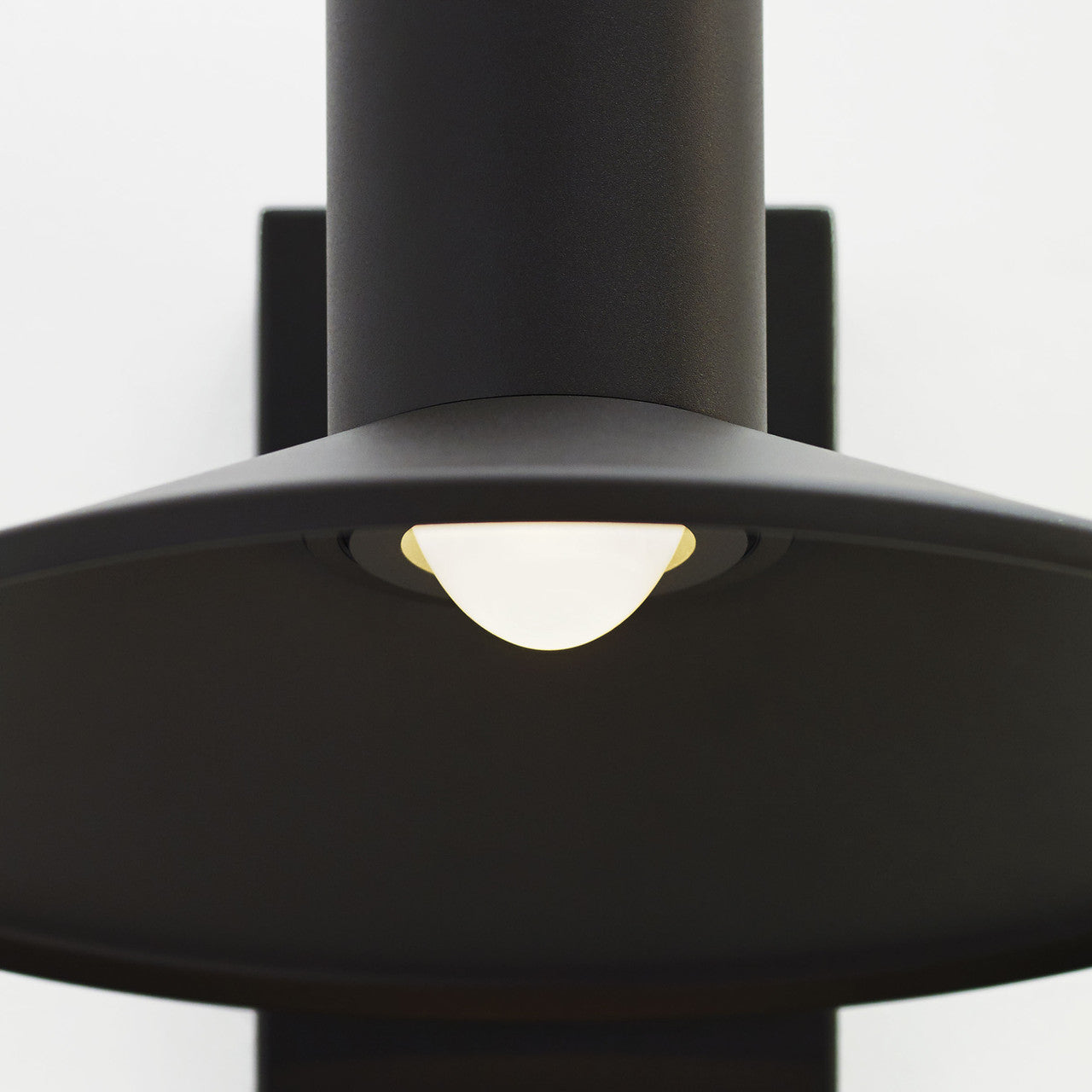 Visual Comfort Modern Ash Outdoor Wall Sconce