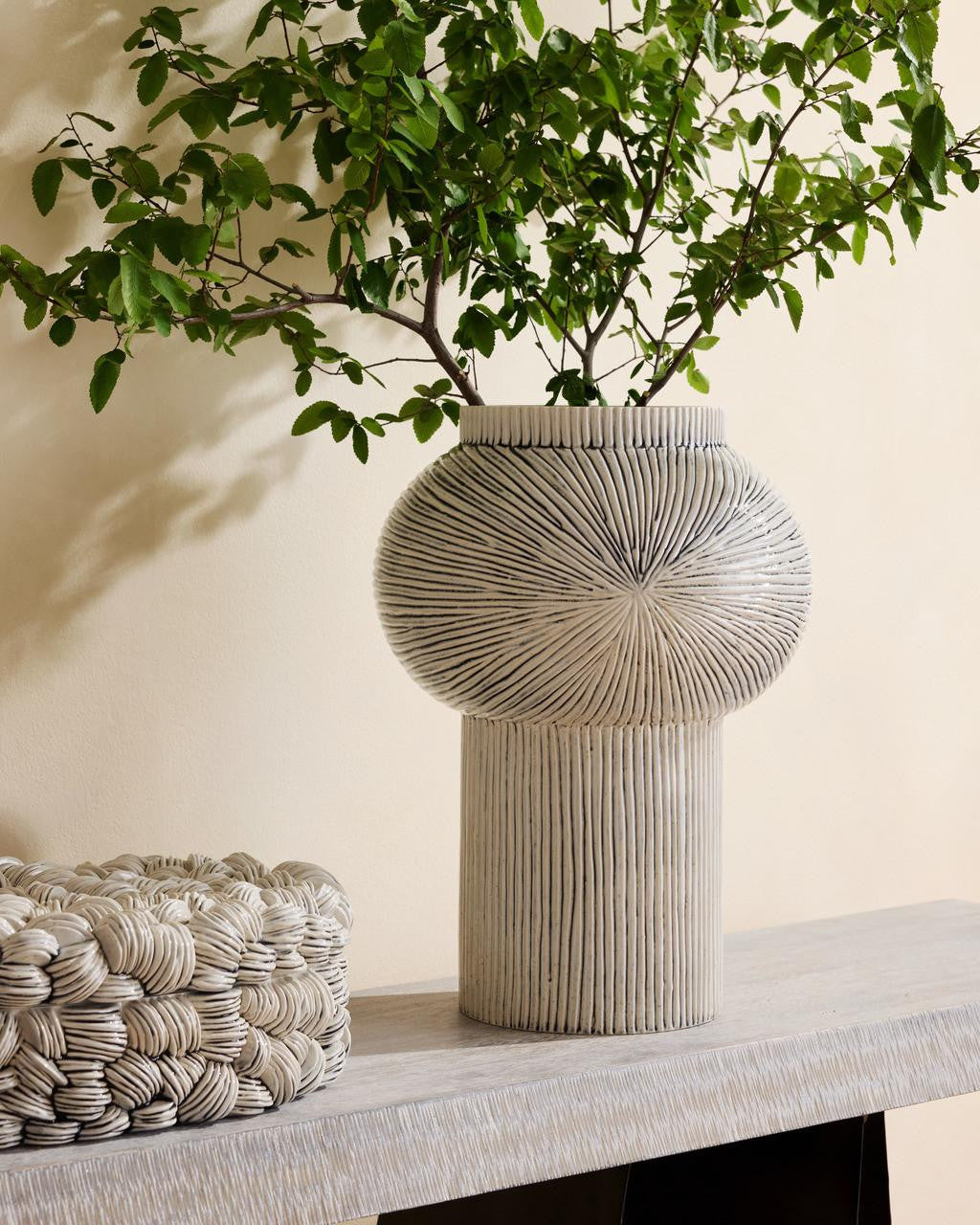 Decor/Home Accents-Arteriors Home-AVE07