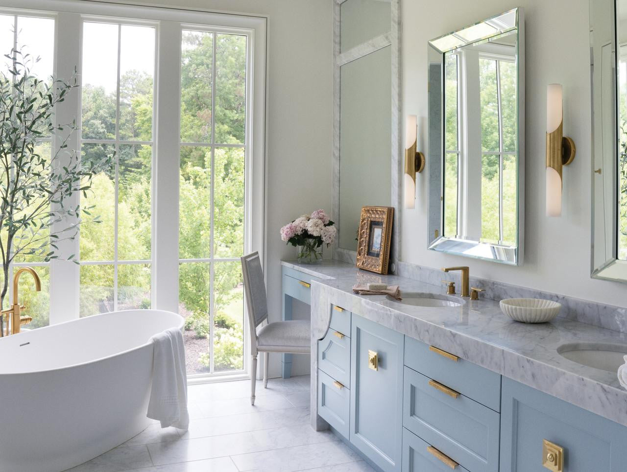 Hinkley Grace Medium LED Vanity Heritage Brass