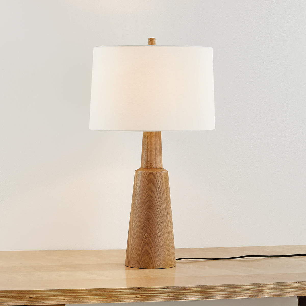 Hudson Valley Dennis Table Lamp Aged Brass detail view 5