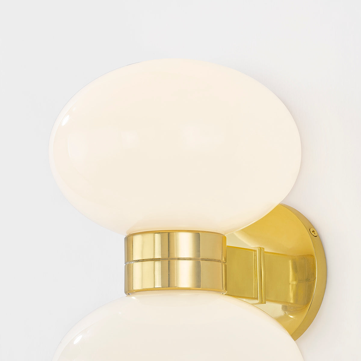 Hudson Valley Otsego 2-Light Wall Sconce Aged Brass detail view 4