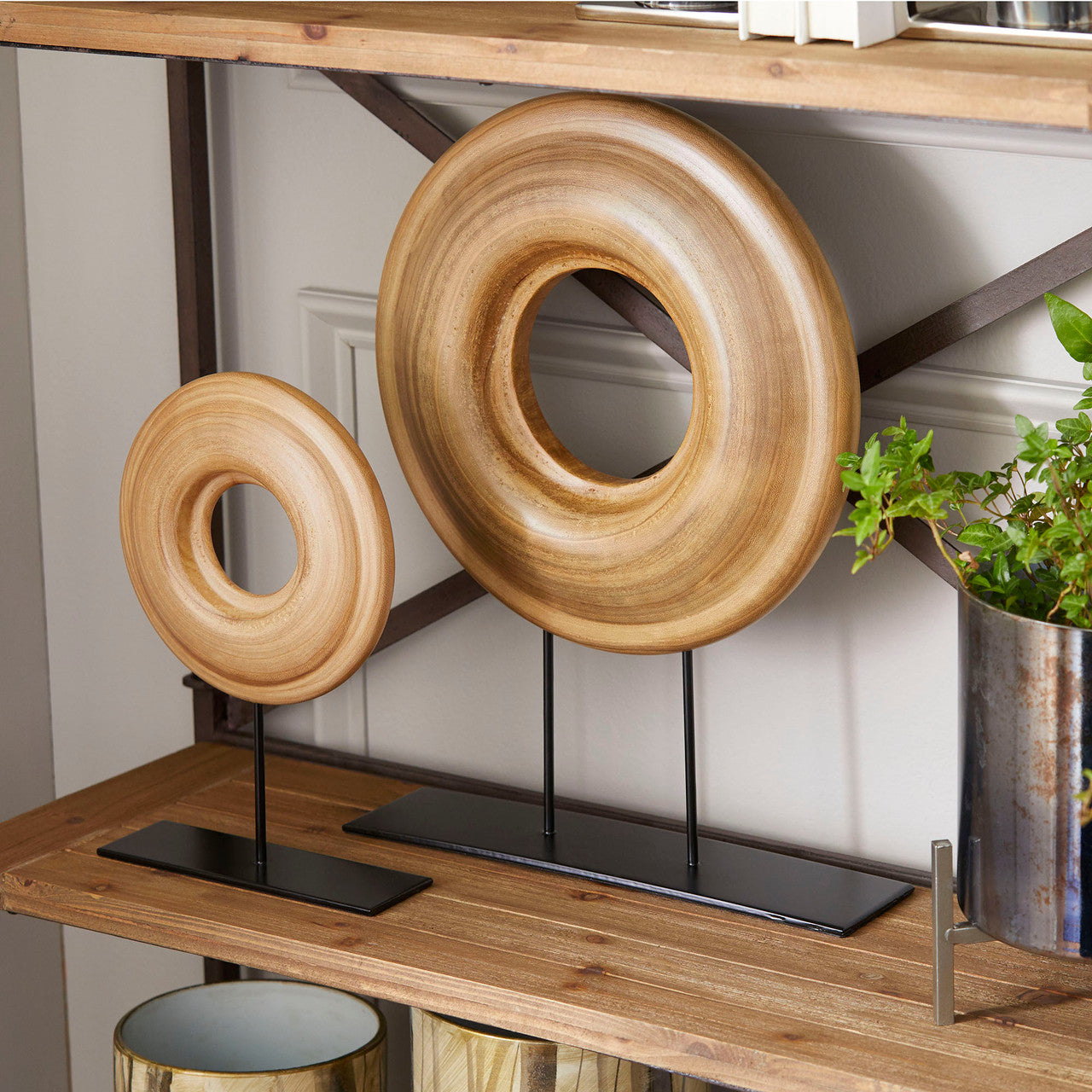 Cyan Design Redondo Wand Sculpture