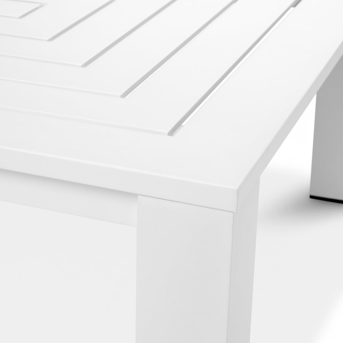 Vistamar Outdoor Coffee Table Matte White