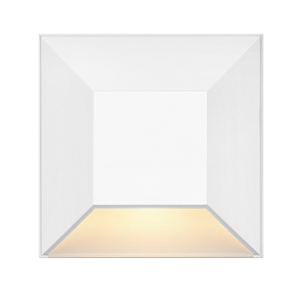Hinkley Nuvi LED Outdoor Landscape Deck Sconce Matte White