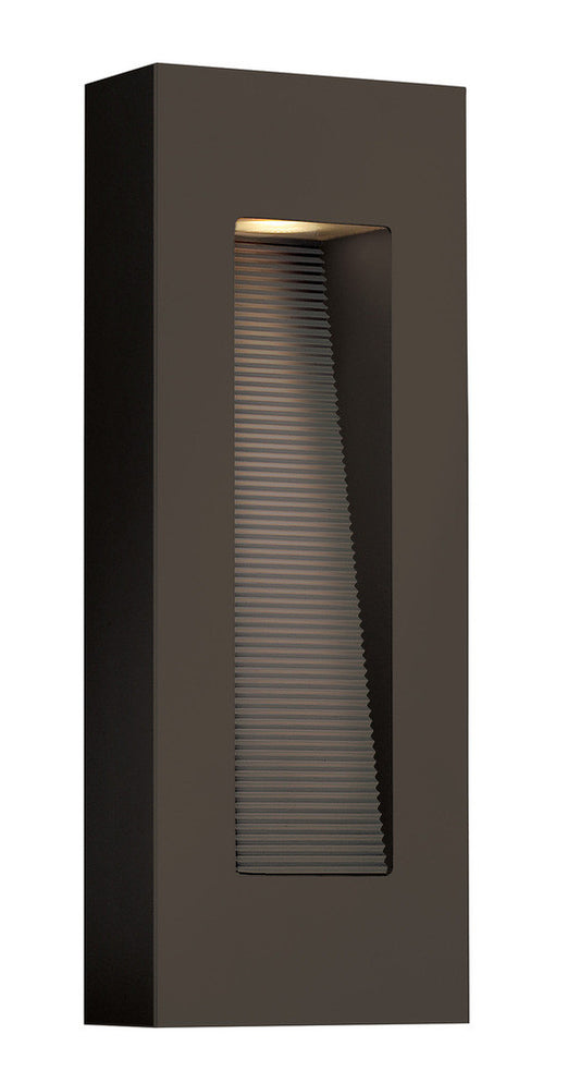 Hinkley Luna Outdoor Wall Lantern Bronze