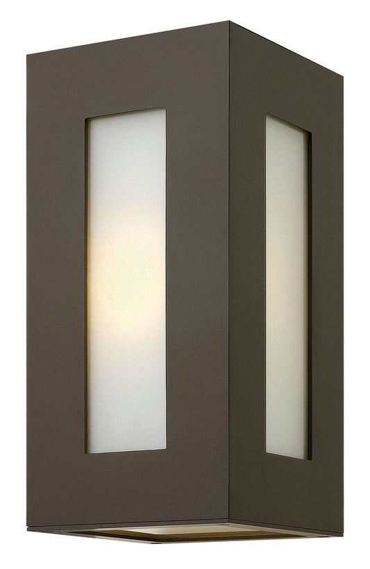Hinkley Dorian Outdoor Wall Mount Lantern Bronze
