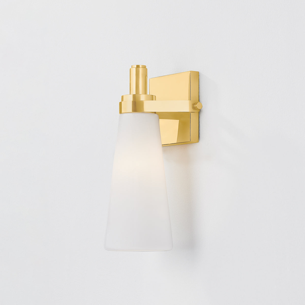 Hudson Valley Trude Wall Sconce Aged Brass detail view 2