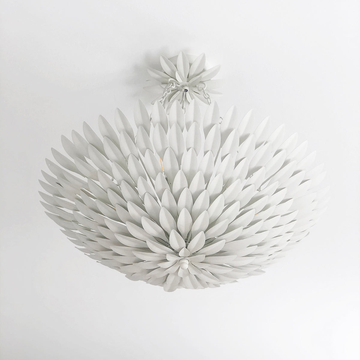 Broche 6-Light Leaf Chandelier