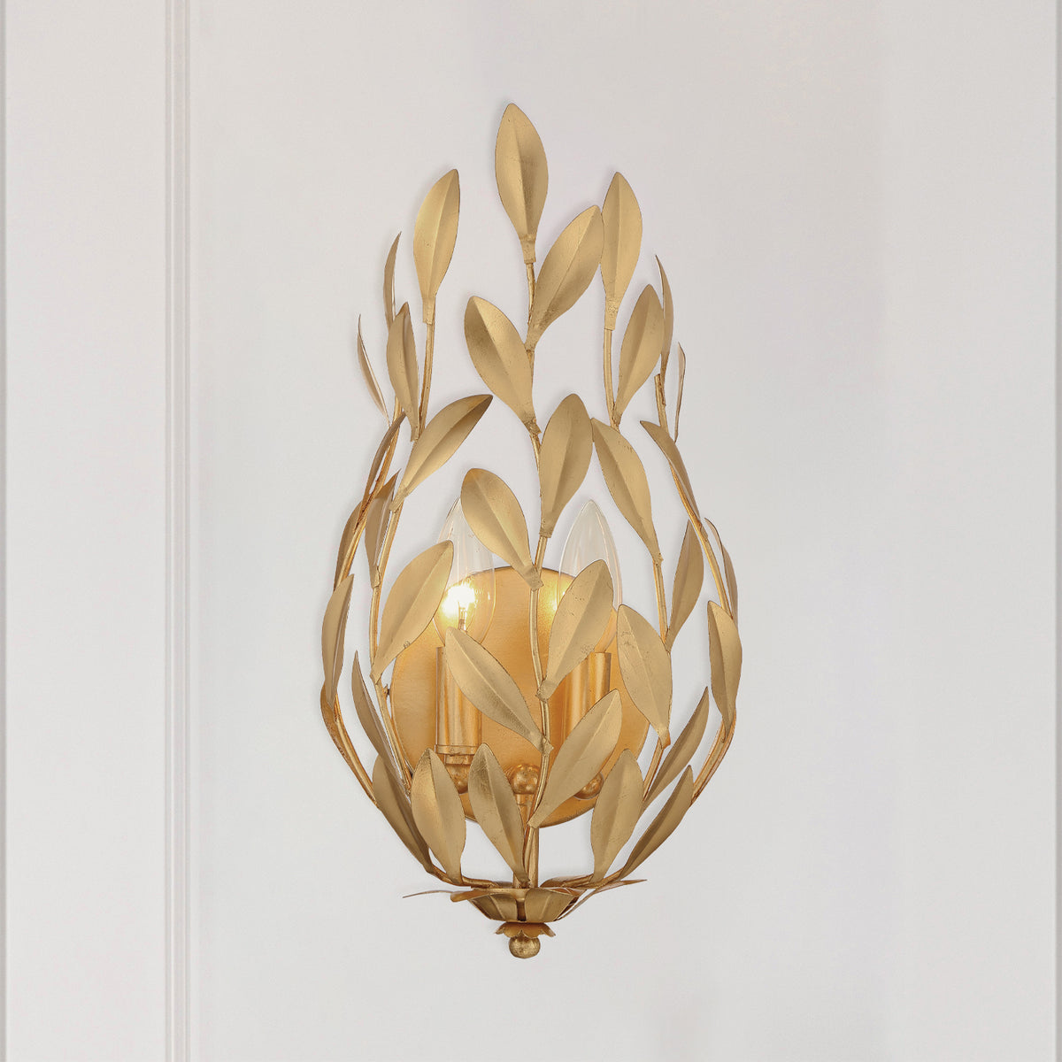 Broche 16" Tall 2-Light Sconce