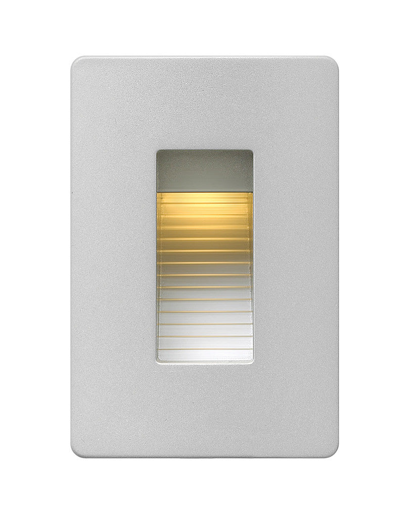 Hinkley Luna Step Light Titanium