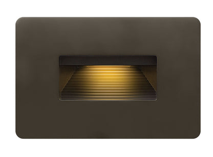 Hinkley Luna Outdoor Landscape Step Light Bronze