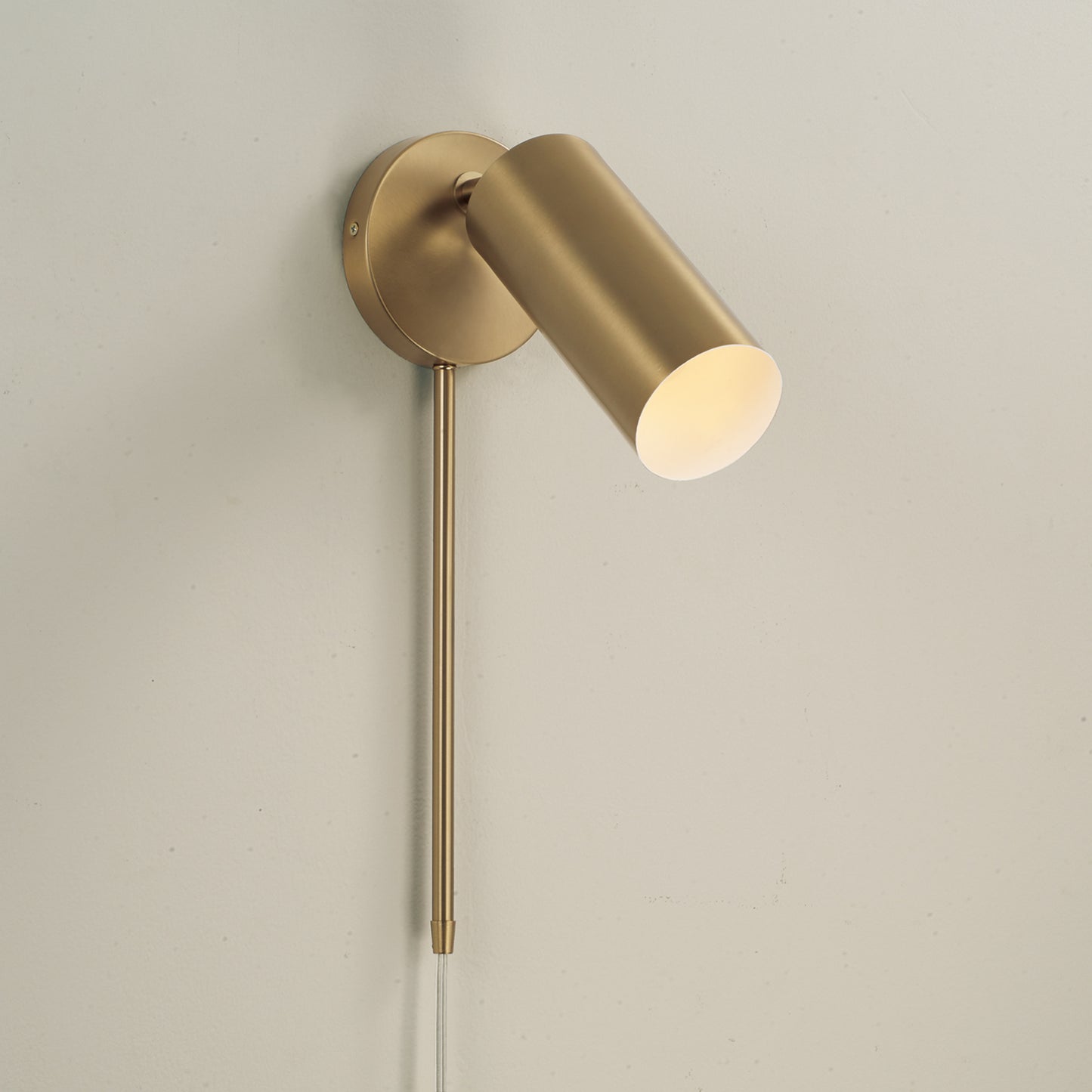 Capital Robbie Sconce