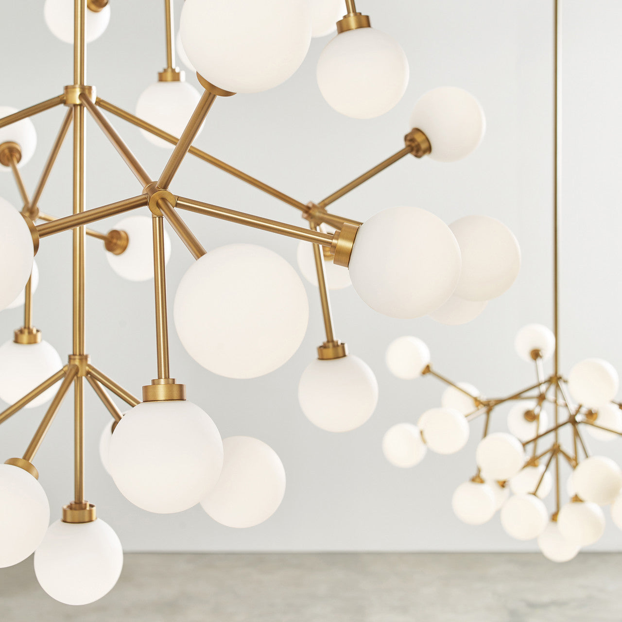 Mara Grande Chandelier