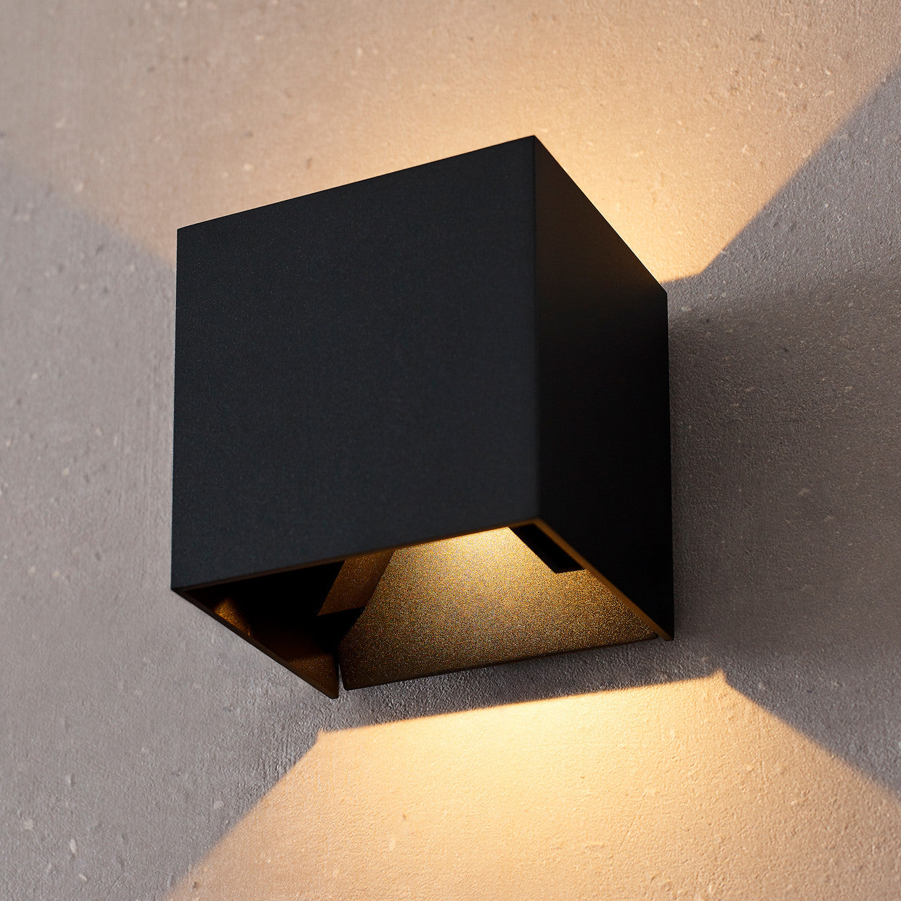 Visual Comfort Modern Vex Outdoor Wall Sconce Bronze