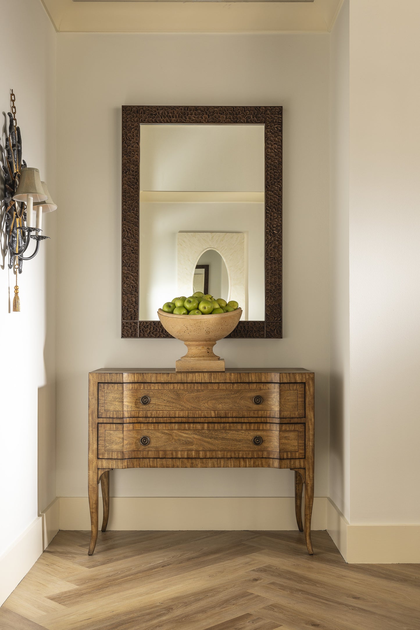 Hector Mirror