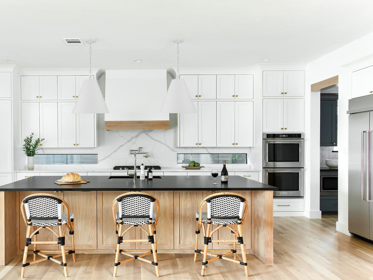 Chandeliers-Crystorama-8687