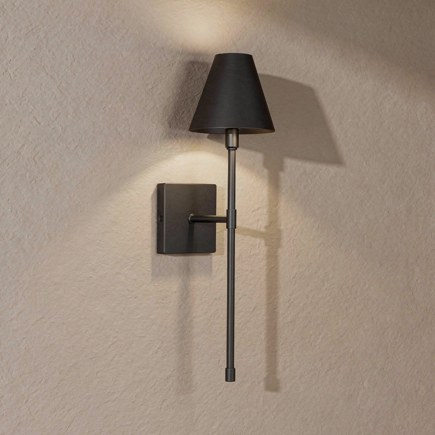 Jefferson 1-Light Wall Sconce in Warm Brass