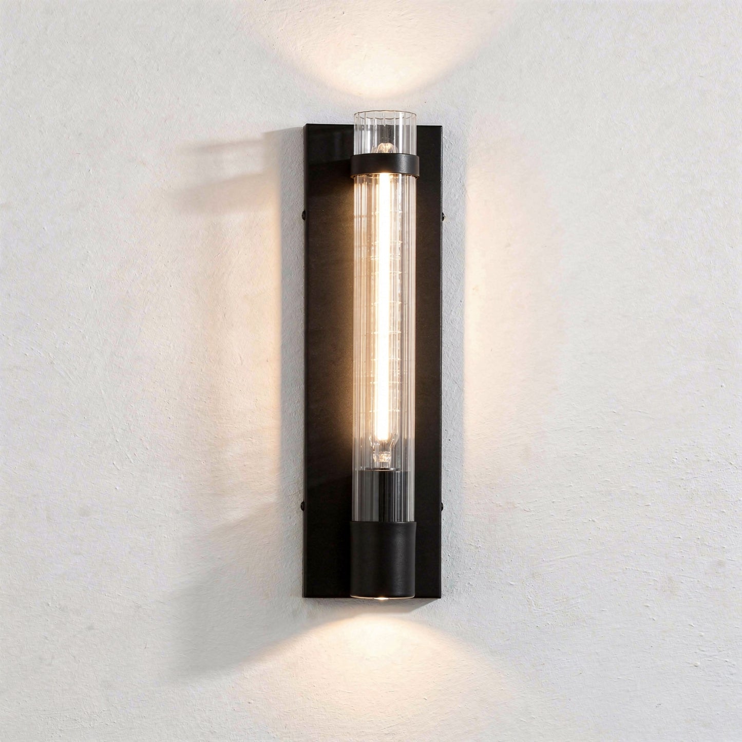 Willmar 1-Light Wall Sconce in Matte Black