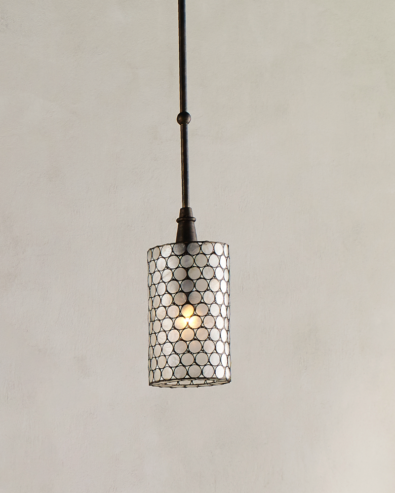 Pendants-Currey-9055