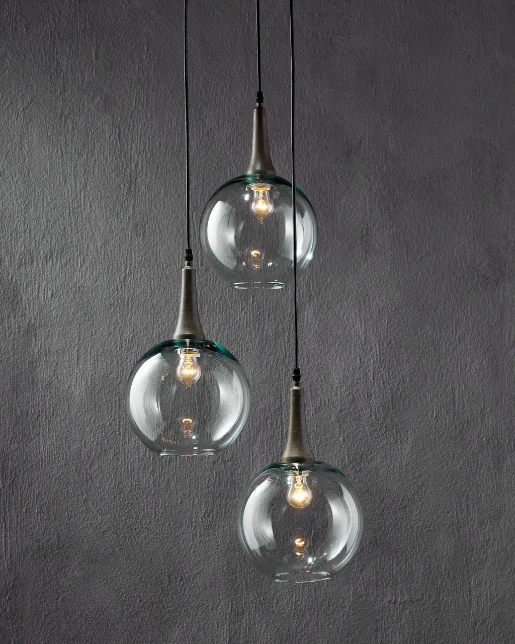 Pendants-Currey-9969