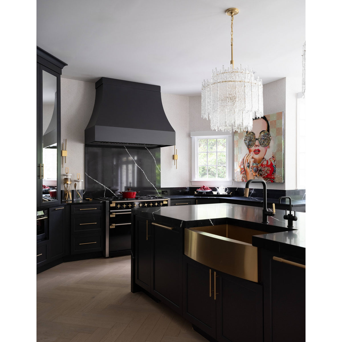Libby Langdon Ackerly 8-Light Aged Brass Chandelier