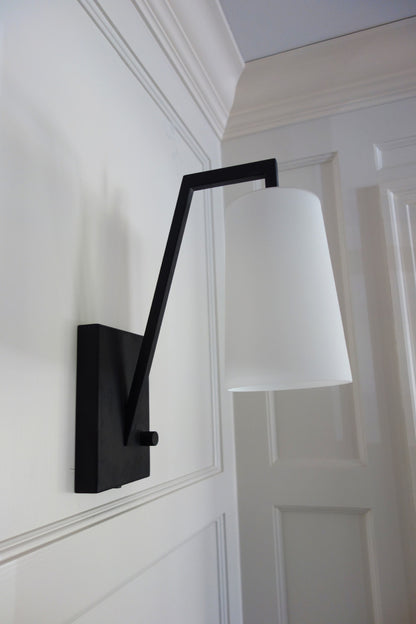 Sconces-Crystorama-AVO-B4201