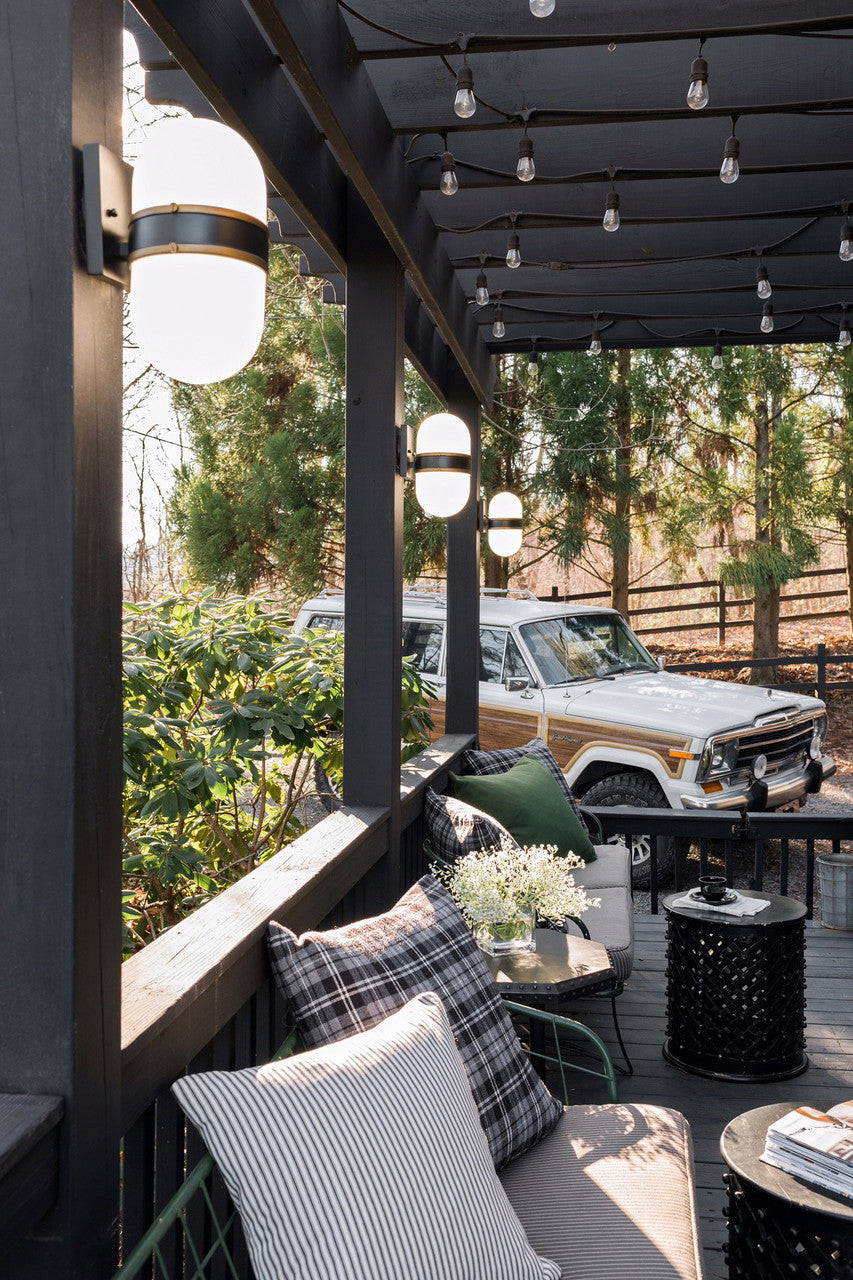 Exterior-Crystorama-CAP-8501