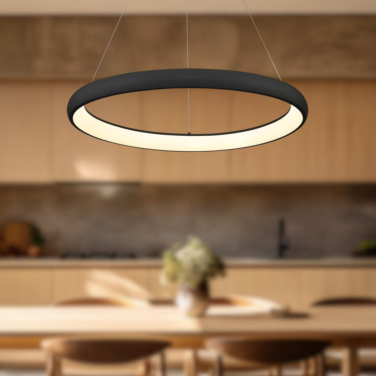 Cortana 32" Pendant - Black