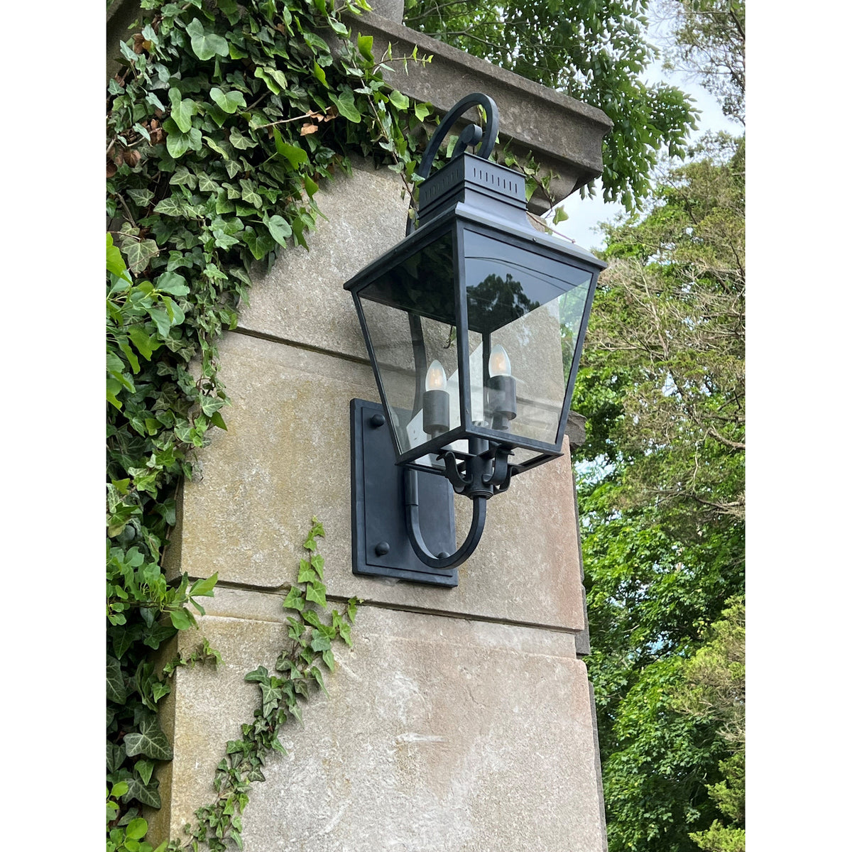 Dumont Outdoor 4-Light Graphite Wall Mount