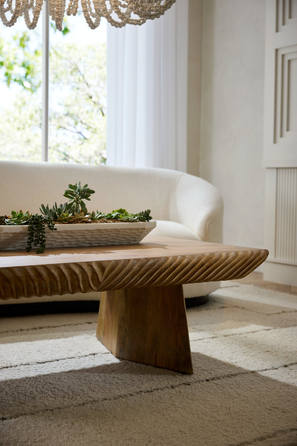 Jetson Cocktail Table