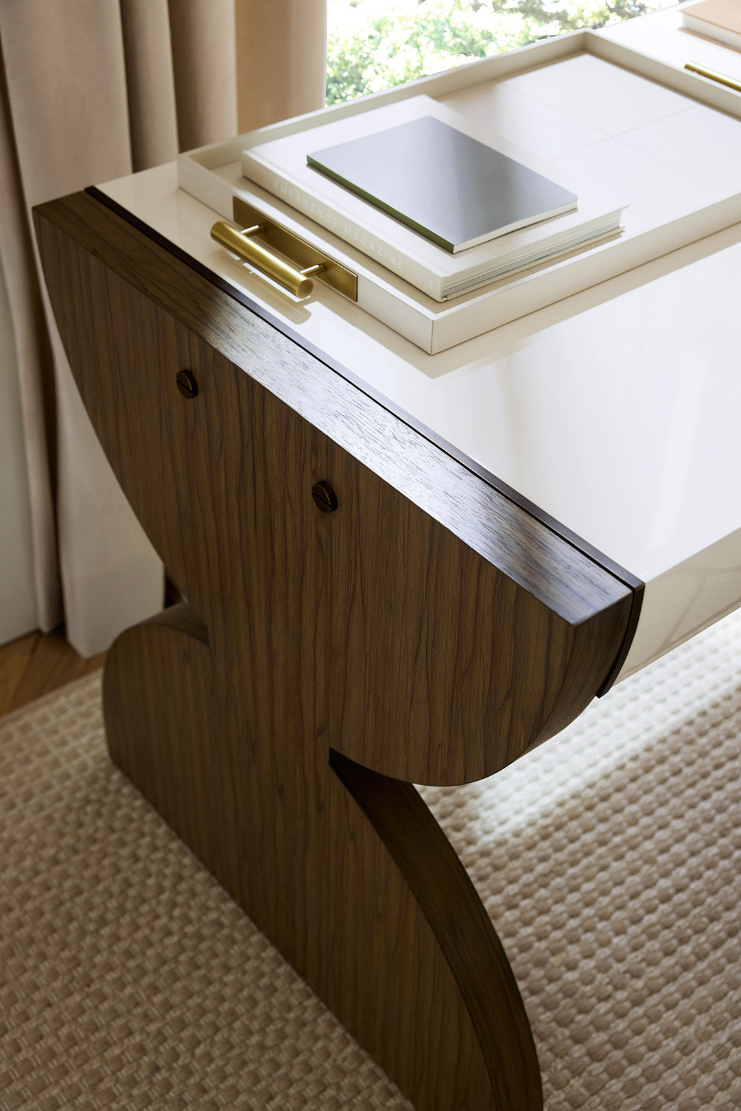 Myra Desk