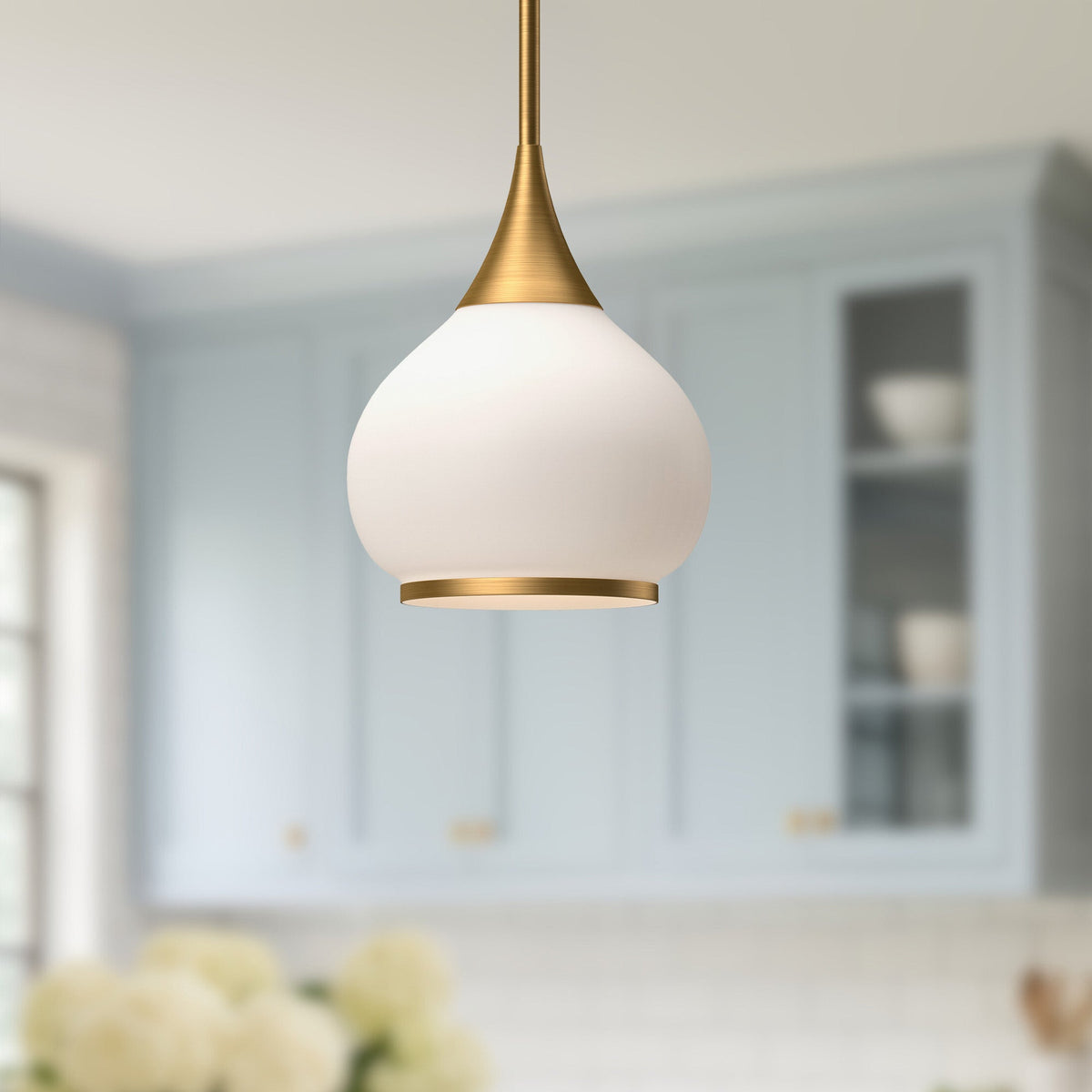 Hazel 10" Pendant