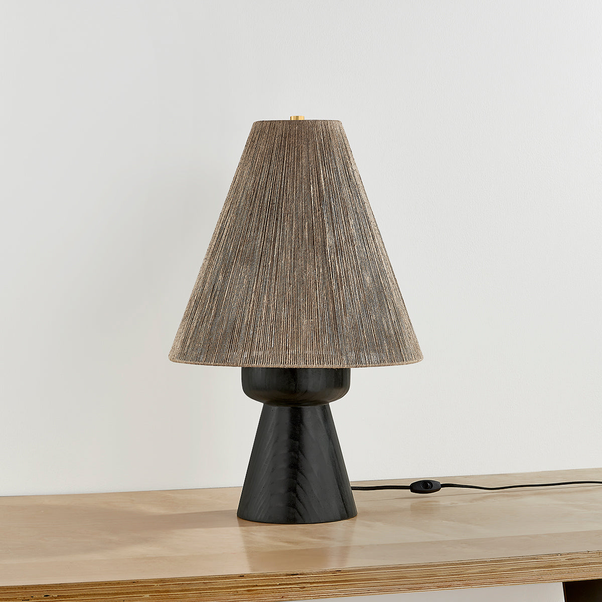 Hudson Valley Mannsville Table Lamp Aged Brass detail view 1
