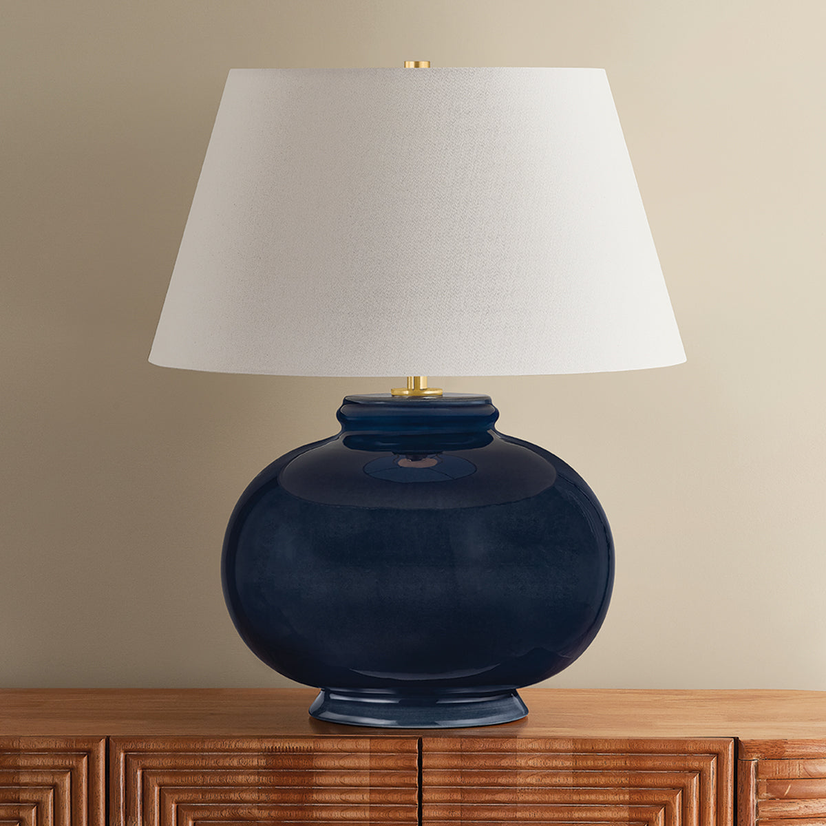 Hudson Valley Moodus Table Lamp Aged Brass detail view 1