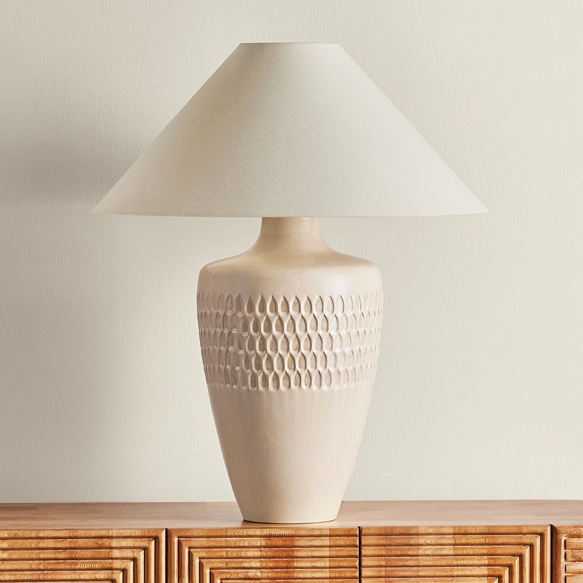 Hudson Valley Valleydale Table Lamp Aged Brass detail view 1