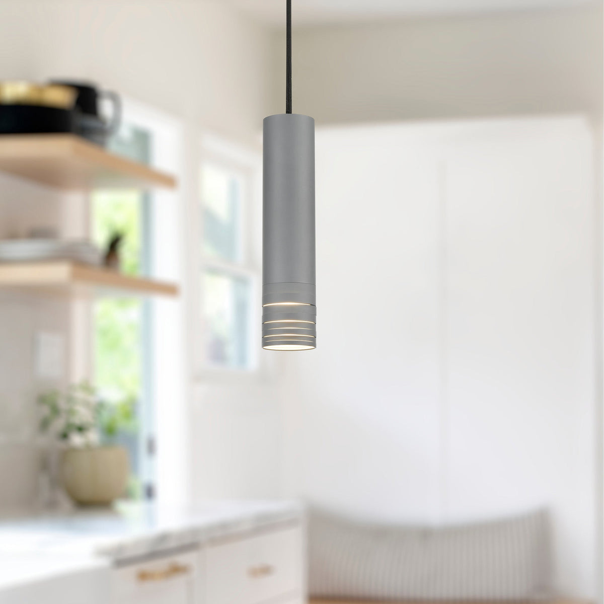 Milca 10" Pendant