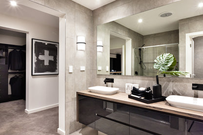 Pondi 9" LED Wall Sconce