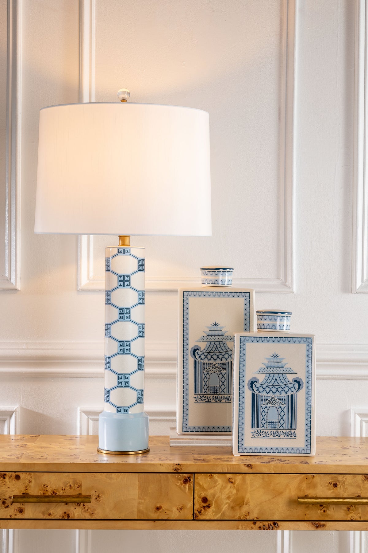 Port 68 Du Pont Key Lamp view 3