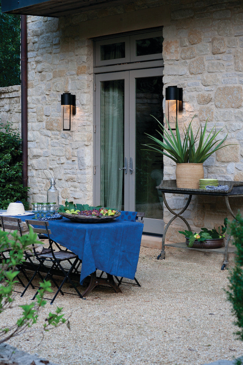 Exterior-Hinkley-HL1325