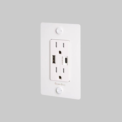 Buster + Punch 1G Combination Duplex Outlet And Usb-A + C Charger, With Logo, White