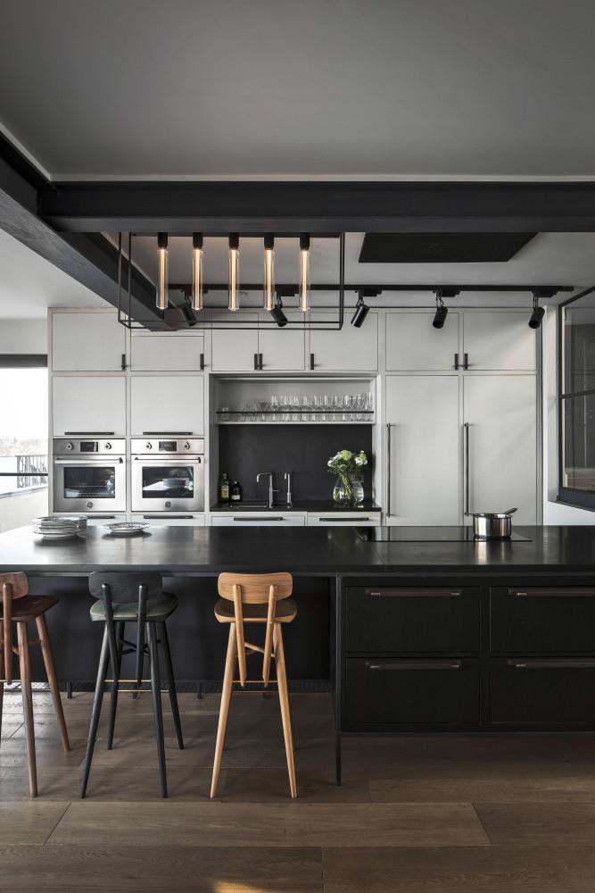 Light Bulbs-Buster and Punch-BB-TU11-E26-ND-CR-B