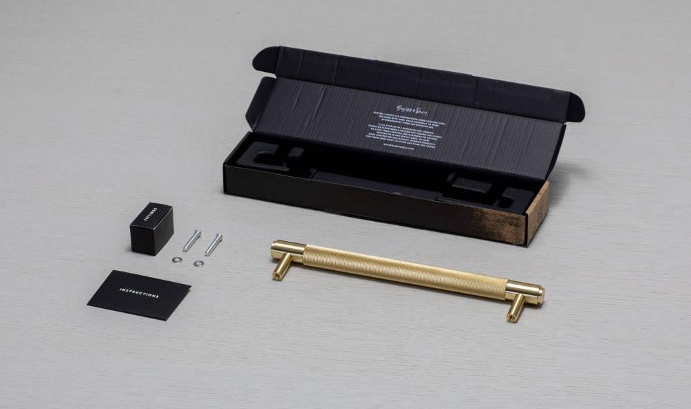 Buster + Punch Pull Bar, Cross, Medium, Brass