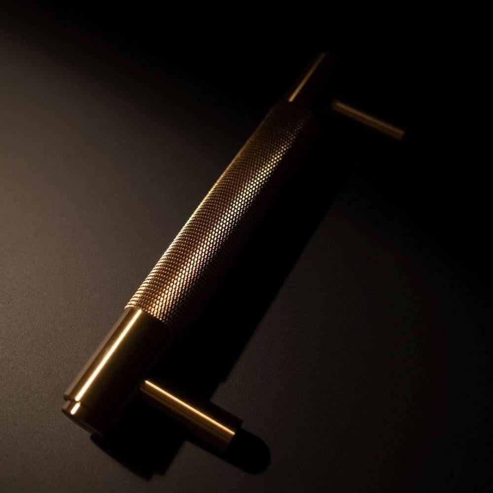 Buster + Punch Pull Bar, Cross, Medium, Brass