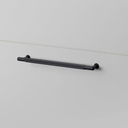 Buster + Punch Pull Bar, Linear, Medium, Black
