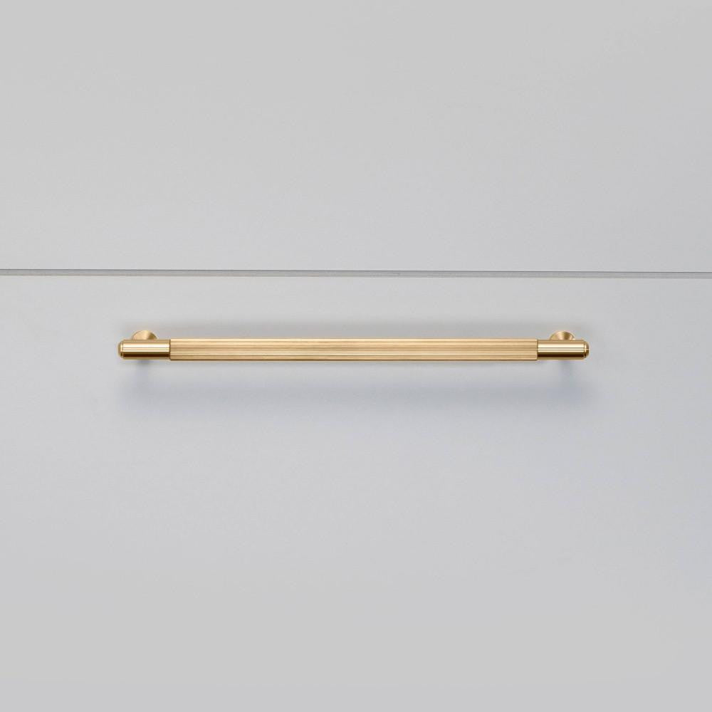 Buster + Punch Pull Bar, Linear, Medium, Brass