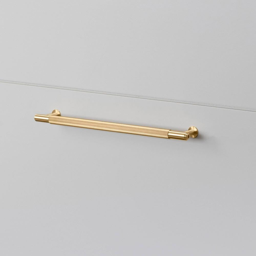 Buster + Punch Pull Bar, Linear, Medium, Brass